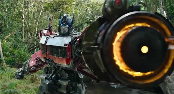 科幻片《变形金刚7》硬核片段曝光:擎天柱、猩猩队长霸气登场(图1)