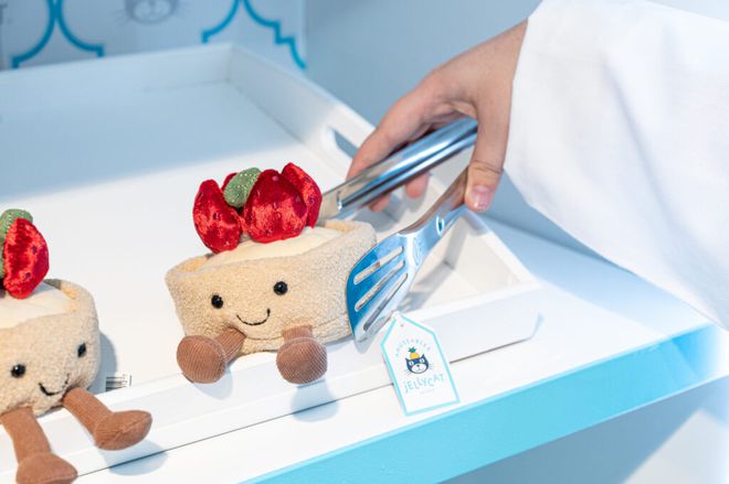 法国新晋顶流“甜心”主打一个情绪价值无数年轻人为它撒金币！(图6)