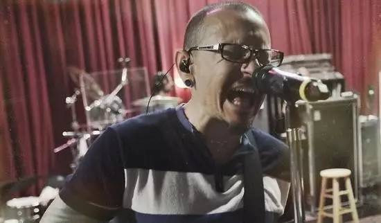林肯公园主唱Chester Bennington 离世(图4)