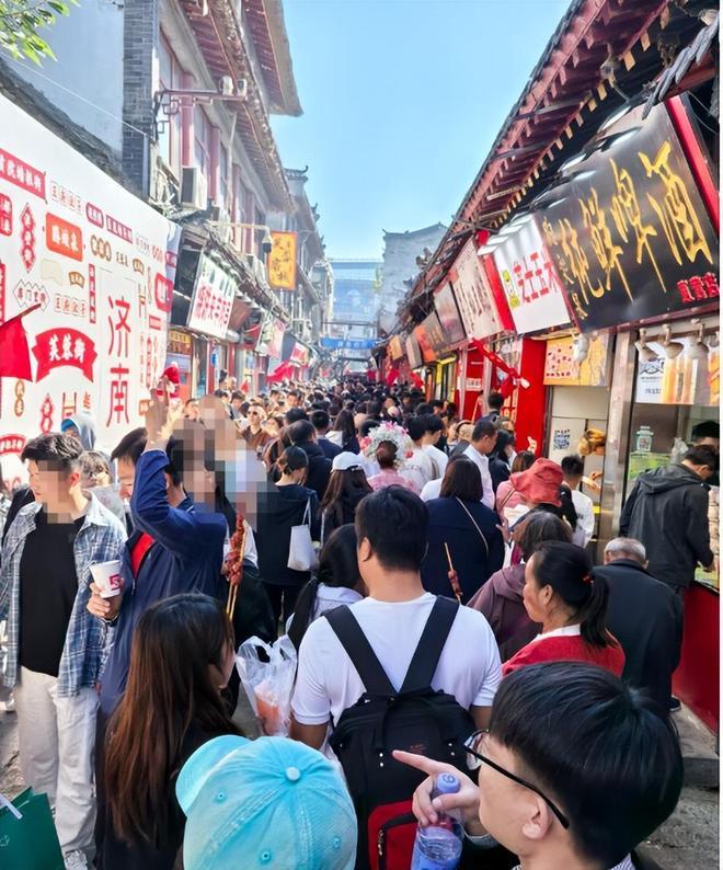 济南一商铺着火后续：现场煤气味严重整栋楼成空壳疑原因曝光(图4)