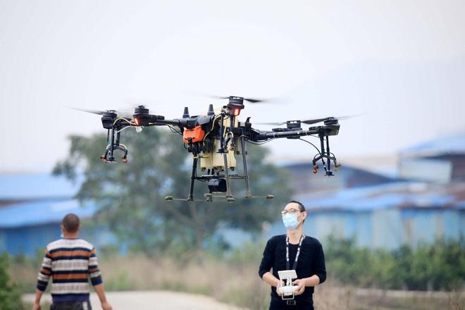 中国“九天”无人机改写军民融合规则！6吨载重秒变“变形金刚”沙特狂砸20亿的秘密(图4)